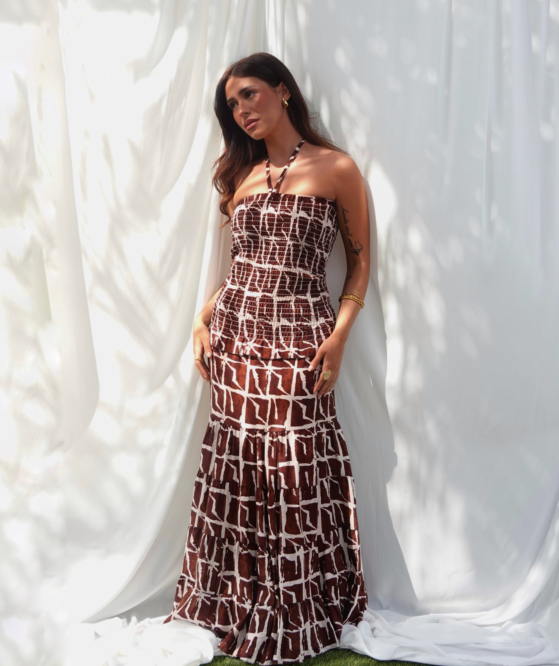 VESTIDO ESTAMPADO LUA MARRON