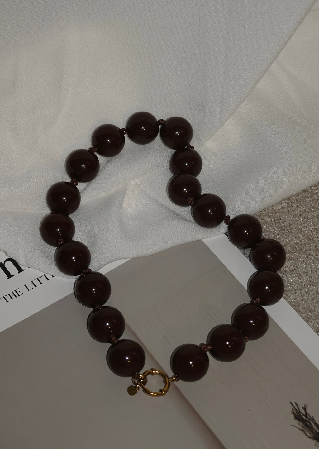 COLLAR BOLAS XL CHOCOLATE