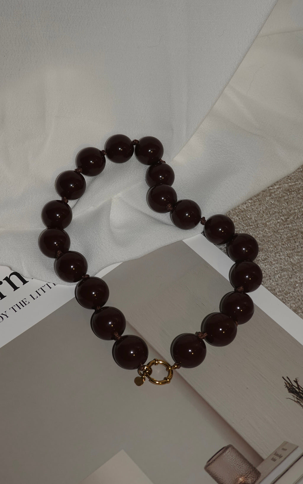 COLLAR BOLAS XL CHOCOLATE