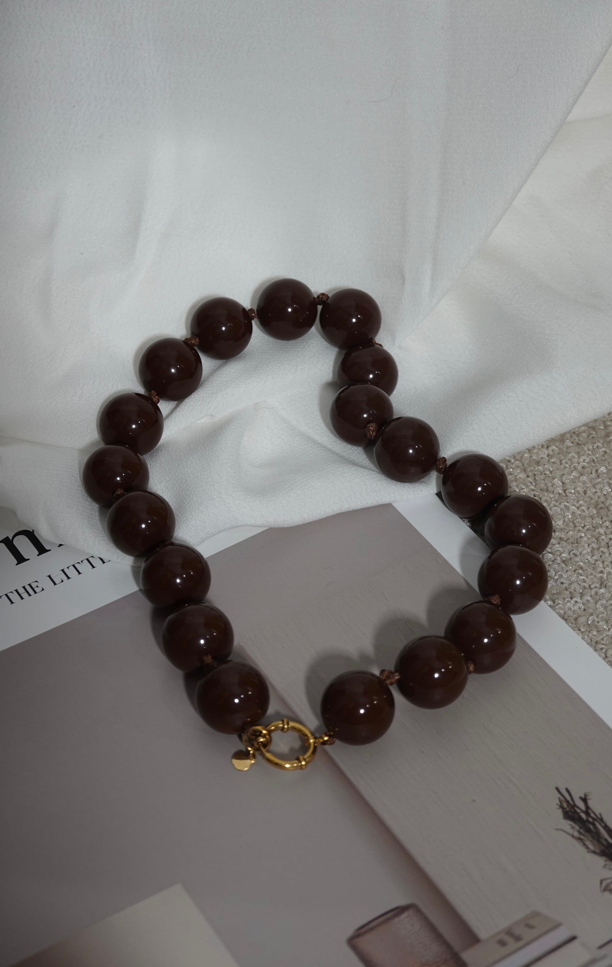 COLLAR BOLAS XL CHOCOLATE