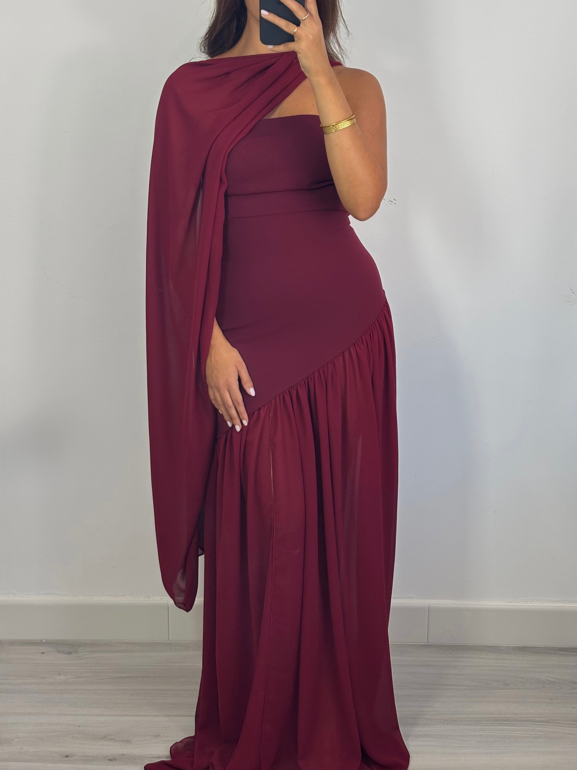 Vestido Asimétrico Capa
