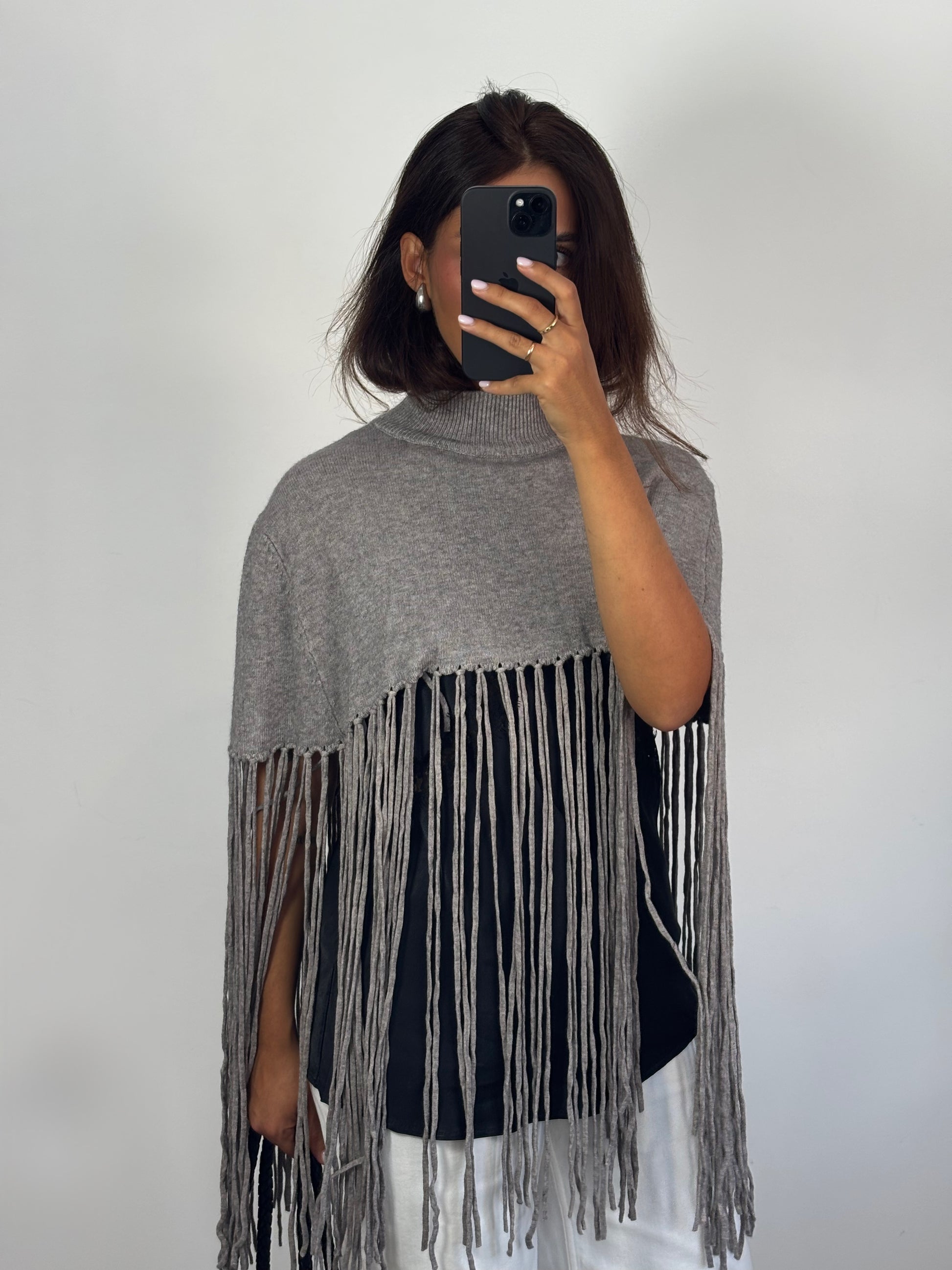 Capa Gris Flecos