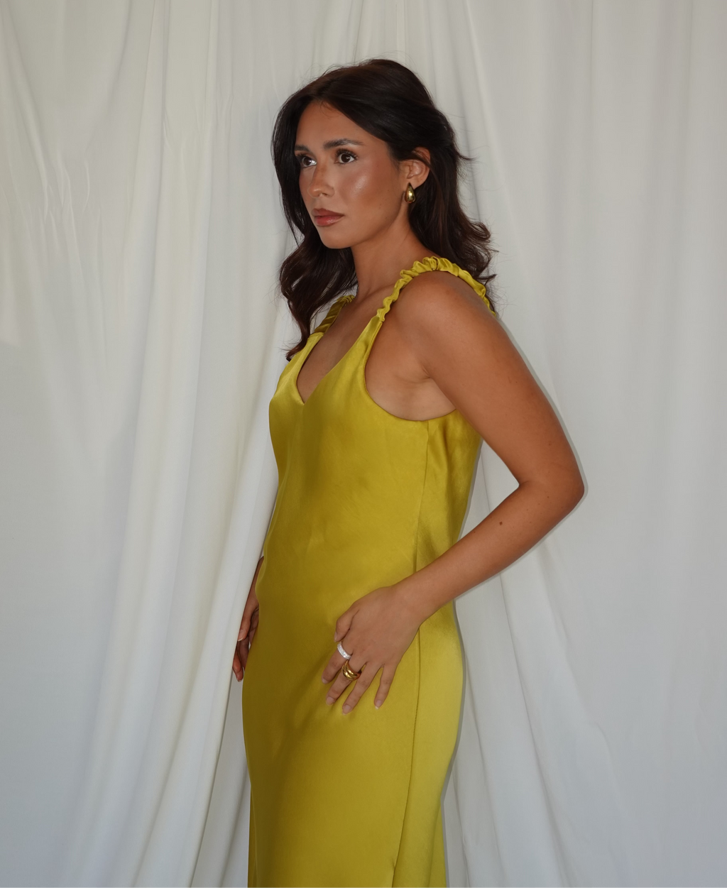 VESTIDO LENCERO